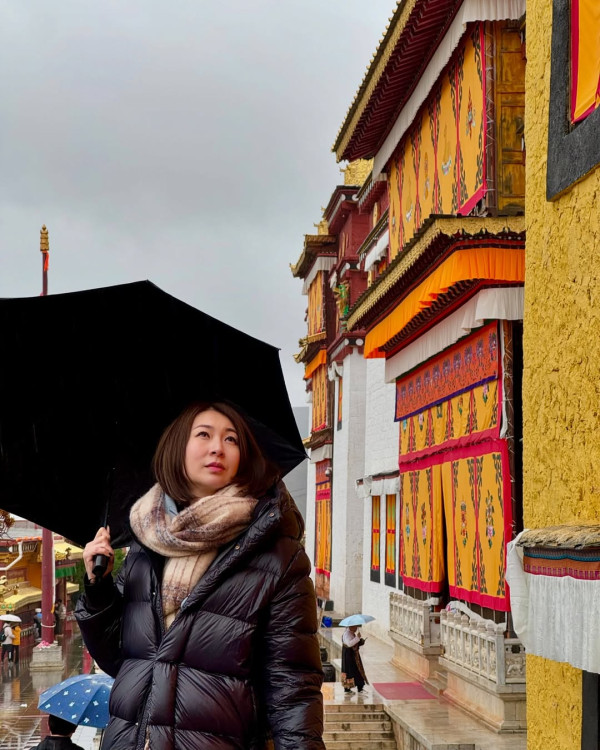 TVB富貴女星大馬曬噴血泳照疑失手凸腩？ 曾認升CUP上圍 揚言一世不「拆彈」 