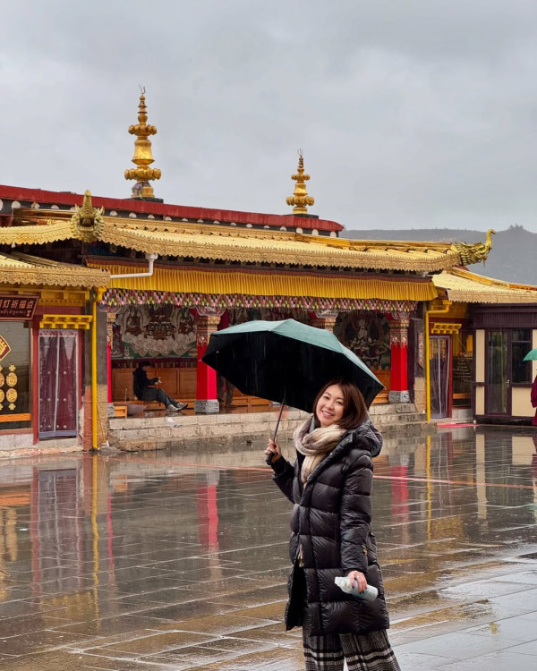 TVB富貴女星大馬曬噴血泳照疑失手凸腩？ 曾認升CUP上圍 揚言一世不「拆彈」 