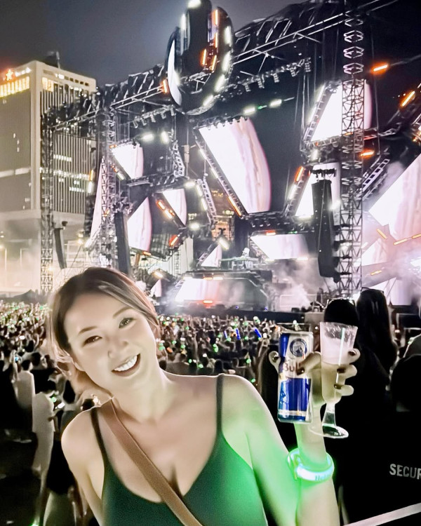 TVB富貴女星大馬曬噴血泳照疑失手凸腩？ 曾認升CUP上圍 揚言一世不「拆彈」 