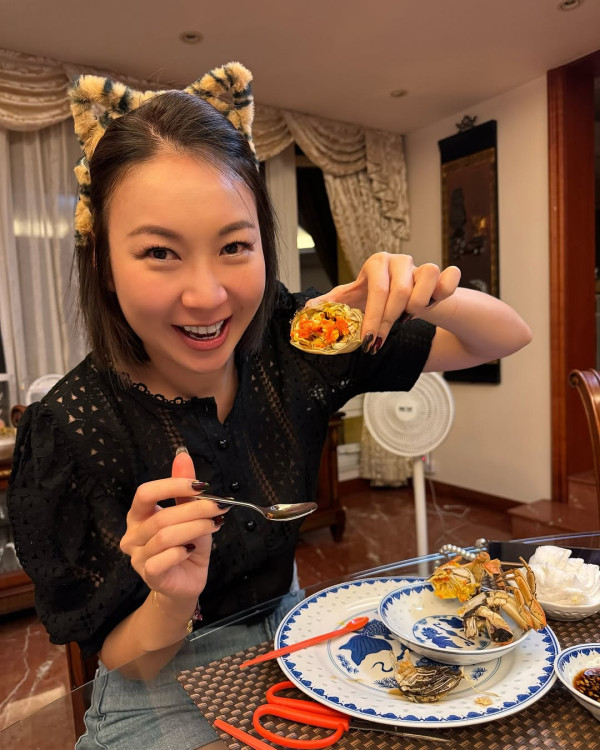 TVB富貴女星大馬曬噴血泳照疑失手凸腩？ 曾認升CUP上圍 揚言一世不「拆彈」 