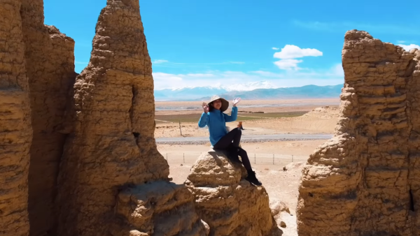 30歲拜金港姐撇甩老公獨遊西藏！着傳統服飾濃妝寫真罕有密實！ 