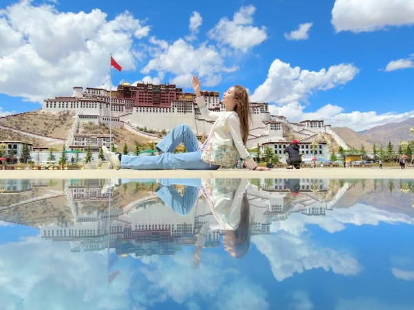 30歲拜金港姐撇甩老公獨遊西藏！着傳統服飾濃妝寫真罕有密實！ 