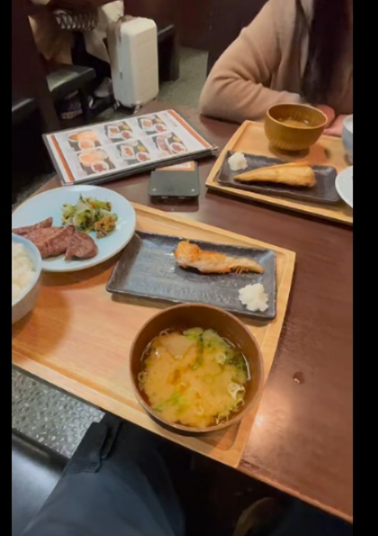 周星馳愛將餐廳爆離職潮 遭質疑待遇差 急搵員工澄清:全部有得住海景房