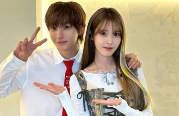 IU新劇濟州島油菜花田取景 劇照美如畫 以四季象徵人生階段蛻變 