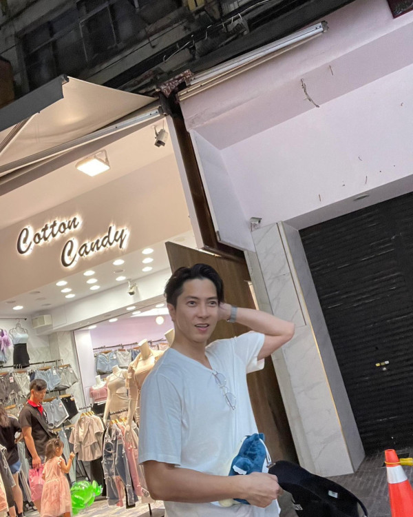 陳展鵬上深圳被熱情女粉絲胸壓！當下姿勢反應引熱議：果然有經驗 