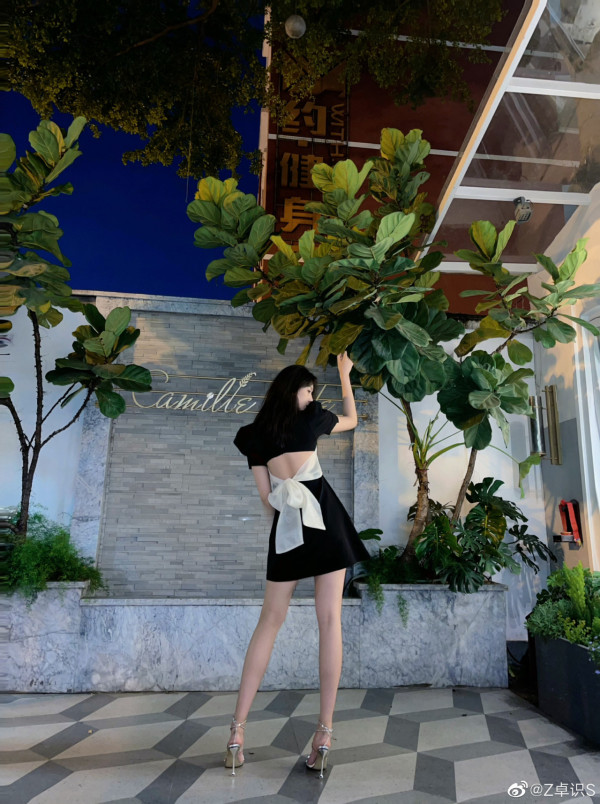 中國美女籃球員疑轉行做網紅 21歲生日晒美照 長腿配仙氣外貌曝驚人反差 