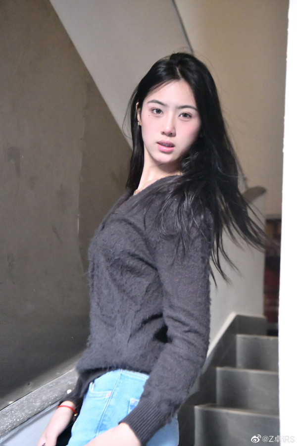 中國美女籃球員疑轉行做網紅 21歲生日晒美照 長腿配仙氣外貌曝驚人反差 