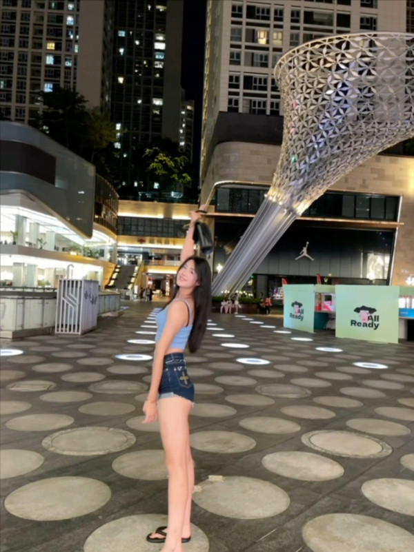 中國美女籃球員疑轉行做網紅 21歲生日晒美照 長腿配仙氣外貌曝驚人反差 