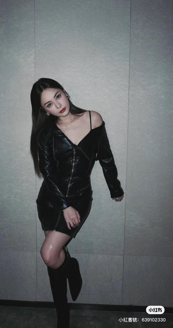 44歲鍾欣潼突公開北京婚紗相！甜喊：我宣布！一個月內激瘦身形成焦點 