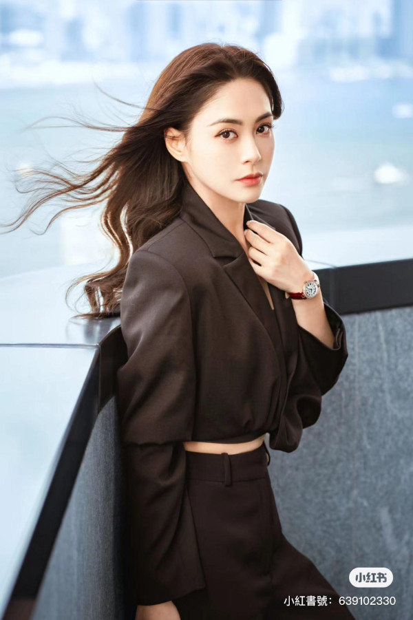 44歲鍾欣潼突公開北京婚紗相！甜喊：我宣布！一個月內激瘦身形成焦點 