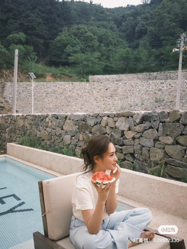 44歲鍾欣潼突公開北京婚紗相！甜喊：我宣布！一個月內激瘦身形成焦點 