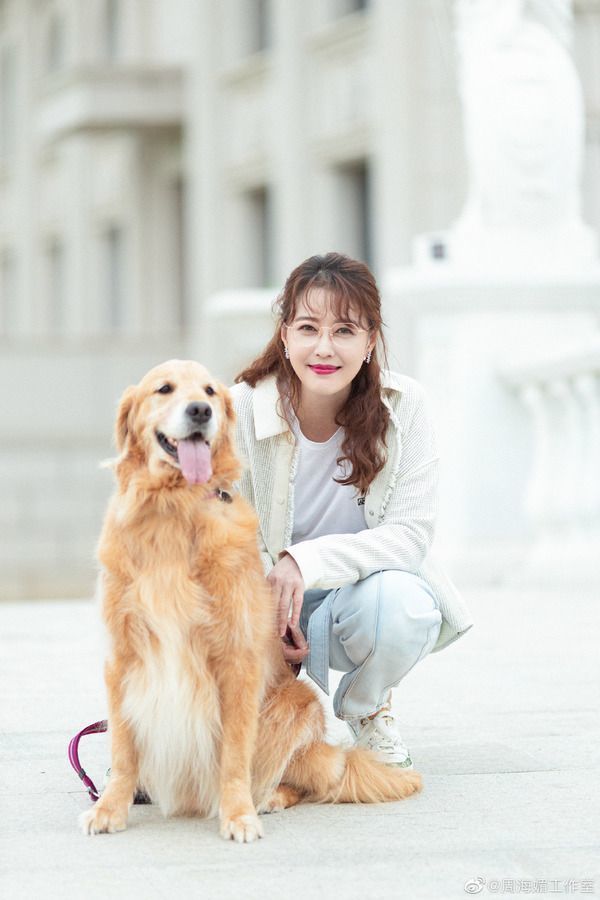 網民口岸偶遇前英皇性感女星 晒傲人白滑長腿 曾意外險死於泰國 