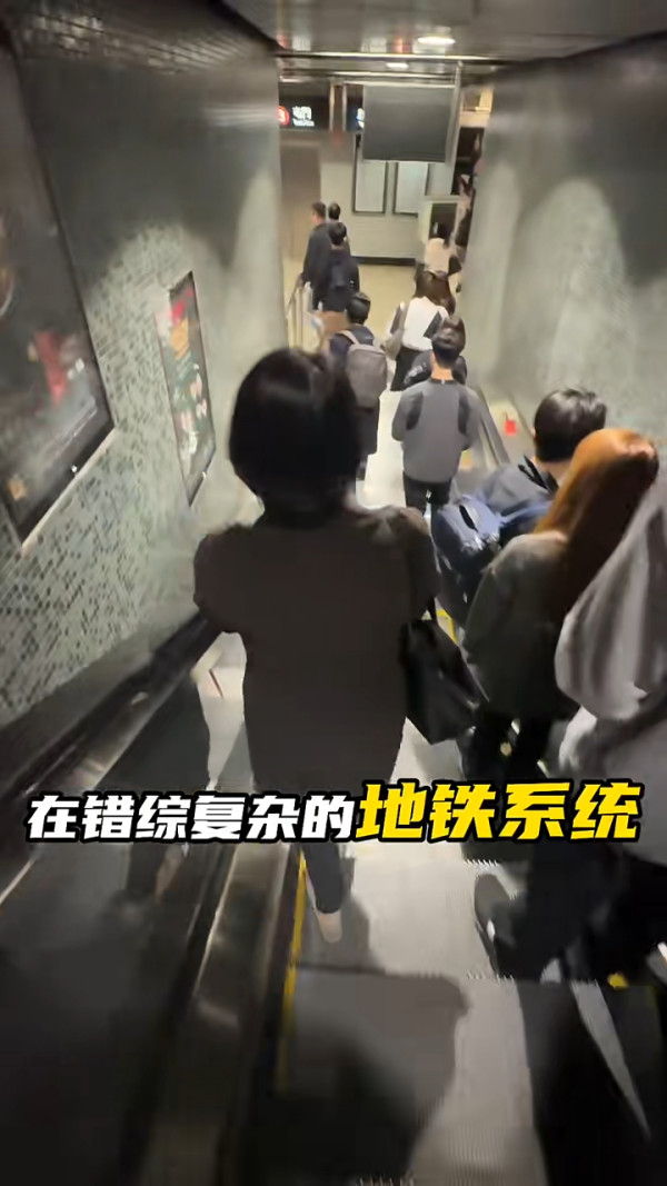 網紅隨機跟蹤偷拍香港盲人 意外揭5大暖心情節 結局一幕感動網民