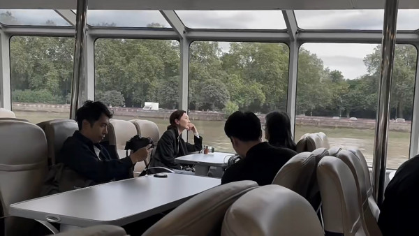 網民口岸偶遇前英皇性感女星 晒傲人白滑長腿 曾意外險死於泰國 