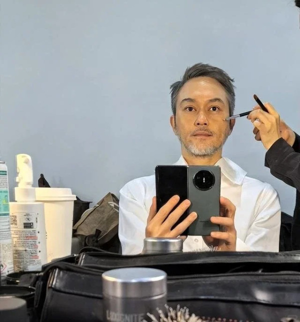 大灣區男神回春生圖流出 網民讚有少年感 曾被認錯為盧海鵬 