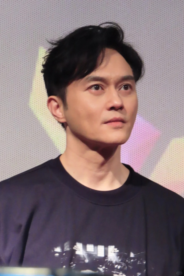 大灣區男神回春生圖流出 網民讚有少年感 曾被認錯為盧海鵬 