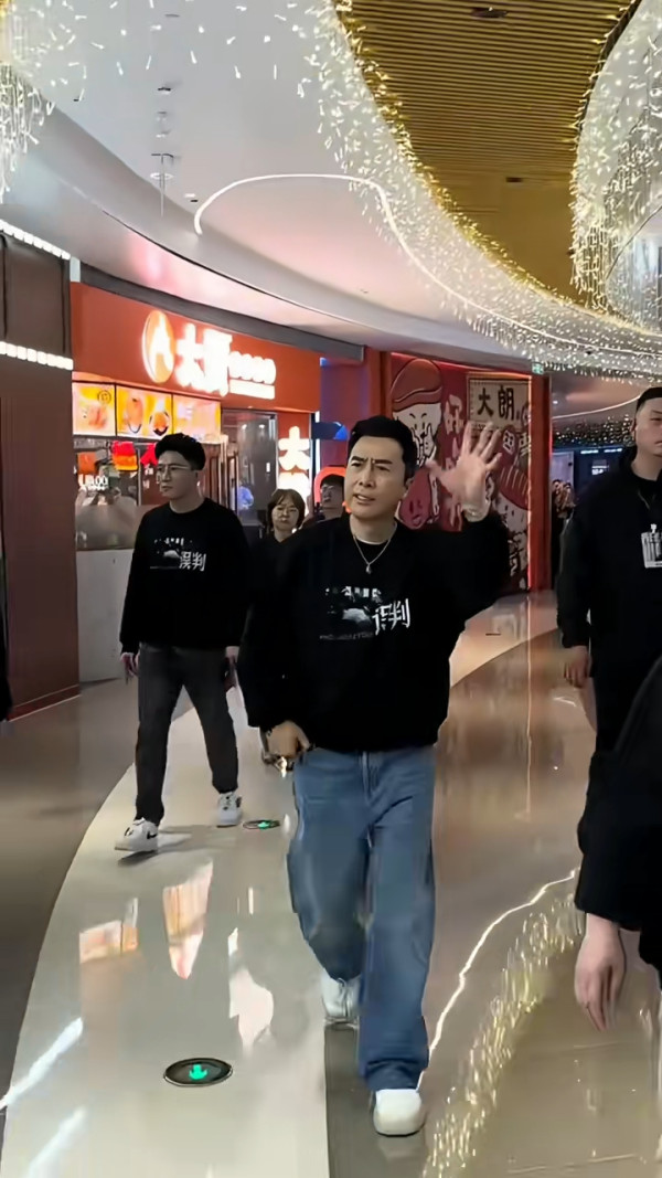 大灣區男神回春生圖流出 網民讚有少年感 曾被認錯為盧海鵬 