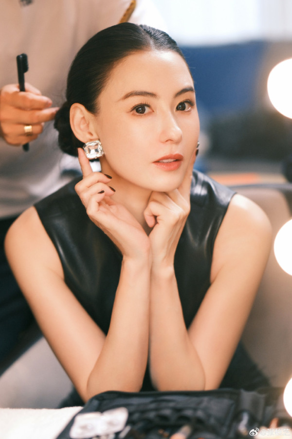 張栢芝激罕公開細仔Marcus 7歲生日片段！母子切蛋糕場面極溫馨 仔仔一舉動超窩心