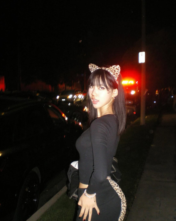 小S大女加州過聖誕晒美照 小背心曝凶猛上圍 遺傳母親基因極養眼 