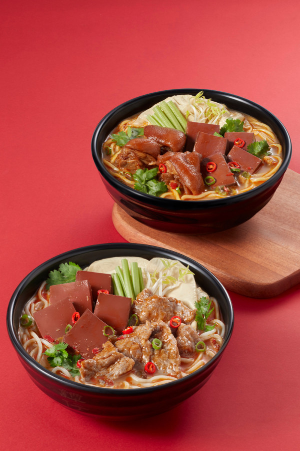譚仔三哥米線「ＳＬＤＰＫ」風潮加碼！ 全新「三哥水煮湯米線｜滑牛．鴨血」更上癮！