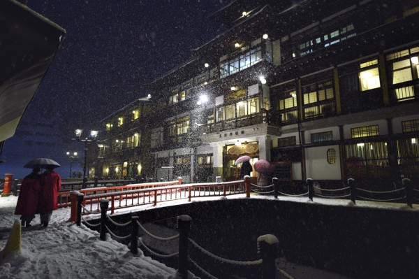 日本賞雪景點 銀山溫泉（圖片來源：yamagatakanko.com）
