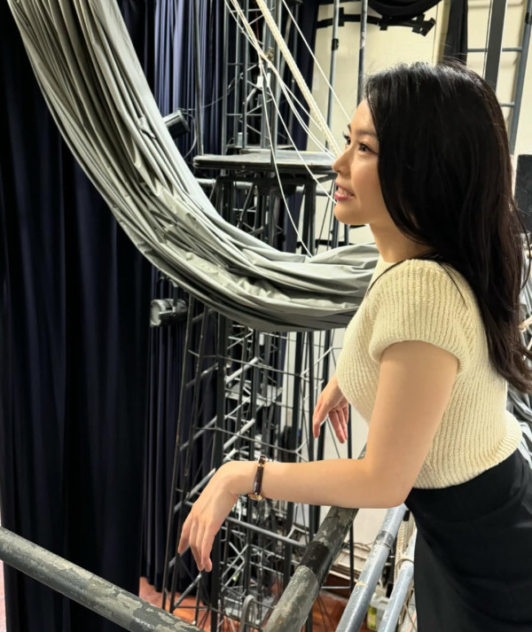 TVB主播遊東歐相中一細節意外「洩蜜」 獲封「新聞之花」擁有超強履歷！ 