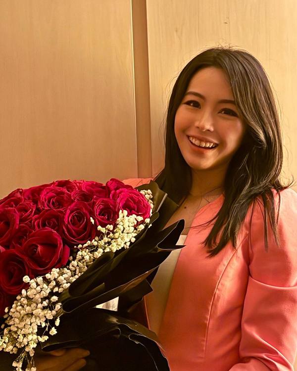 TVB主播遊東歐相中一細節意外「洩蜜」 獲封「新聞之花」擁有超強履歷！ 