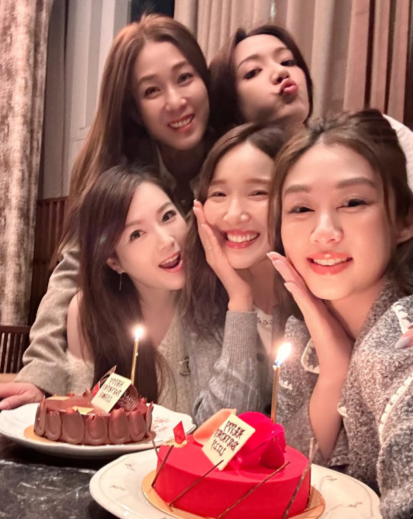 岑麗香澳門自拍大曬少女肌! 兩孩之母保養得宜 網友問:妳讀中幾?