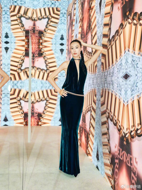 萬綺雯上海遊船河曬凍齡美貌 離巢TVB後北上開民宿做老闆 