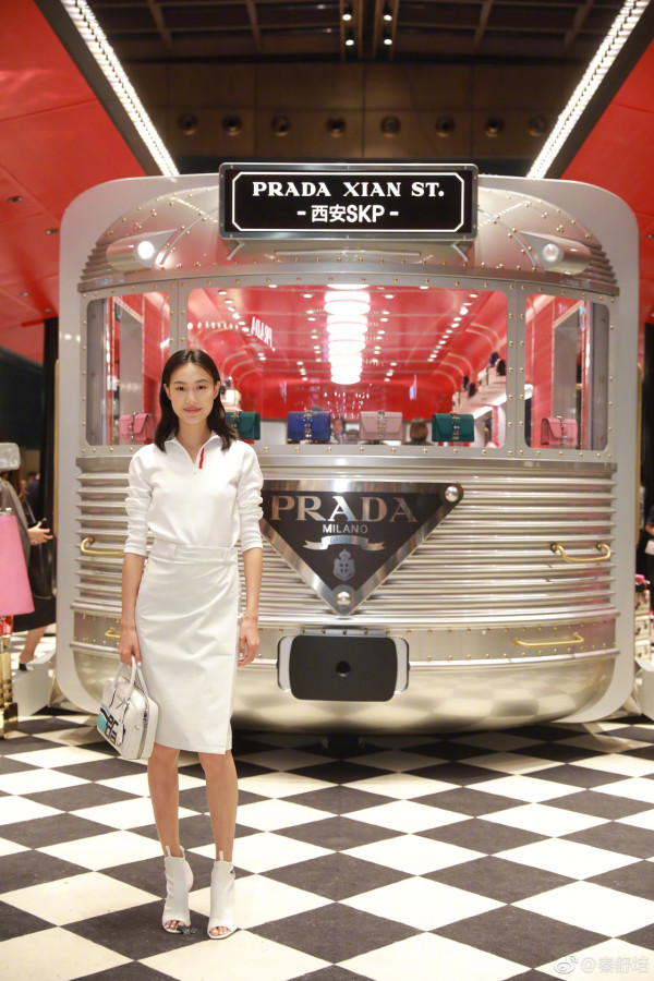 萬綺雯上海遊船河曬凍齡美貌 離巢TVB後北上開民宿做老闆 