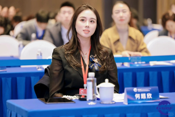 奚夢瑤孖奶奶行街1細節揭真實關係！獲梁安琪贈46億禮！身上Hermès成焦點 