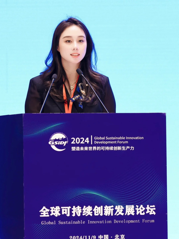 奚夢瑤孖奶奶行街1細節揭真實關係！獲梁安琪贈46億禮！身上Hermès成焦點 