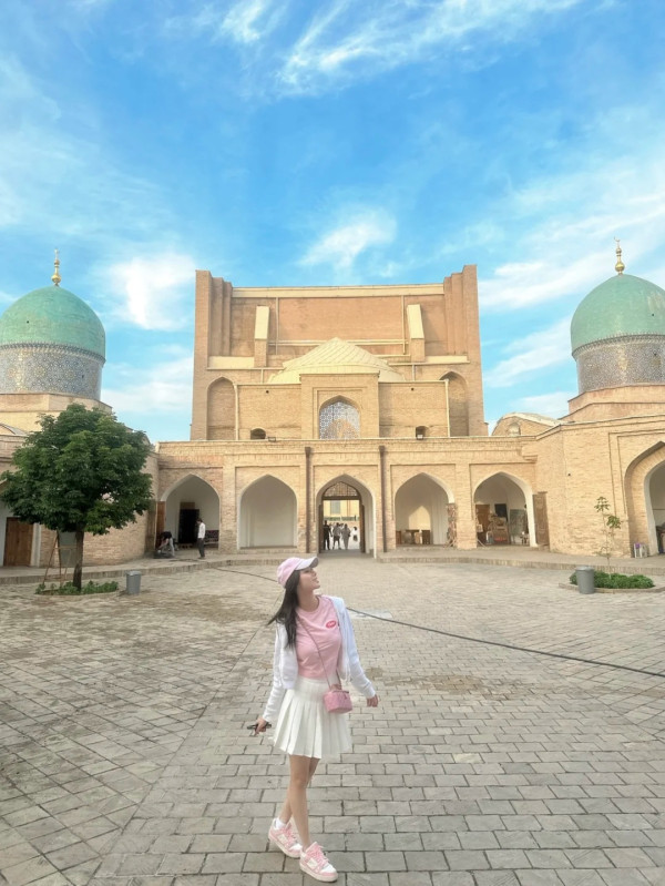 奚夢瑤孖奶奶行街1細節揭真實關係！獲梁安琪贈46億禮！身上Hermès成焦點 