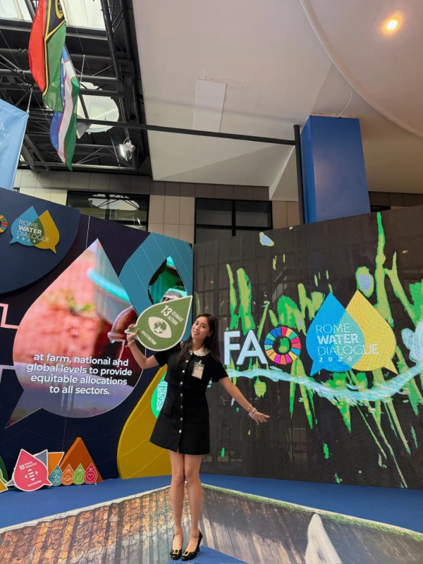 奚夢瑤孖奶奶行街1細節揭真實關係！獲梁安琪贈46億禮！身上Hermès成焦點 