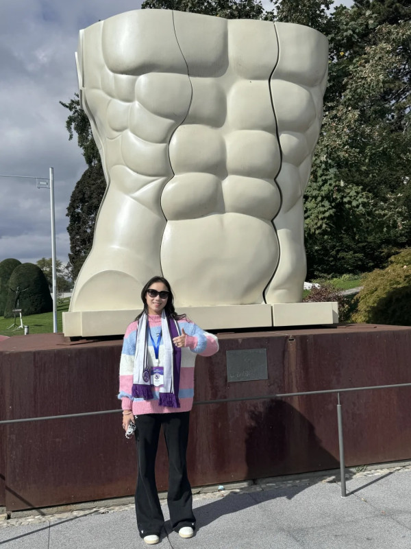 奚夢瑤孖奶奶行街1細節揭真實關係！獲梁安琪贈46億禮！身上Hermès成焦點 