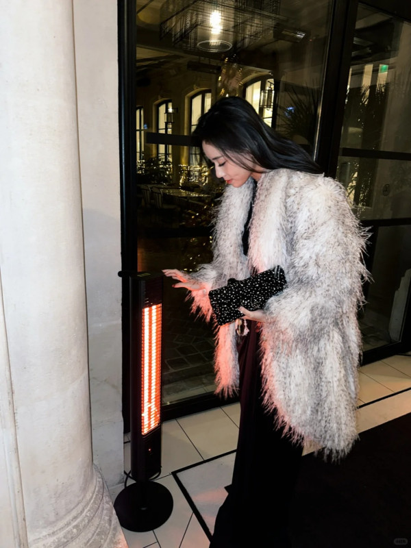 奚夢瑤孖奶奶行街1細節揭真實關係！獲梁安琪贈46億禮！身上Hermès成焦點 