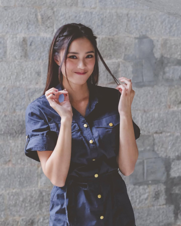 劉穎鏇現身澳門真實身形似巨人！腰線到粉絲心口晒44吋半長腿！ 