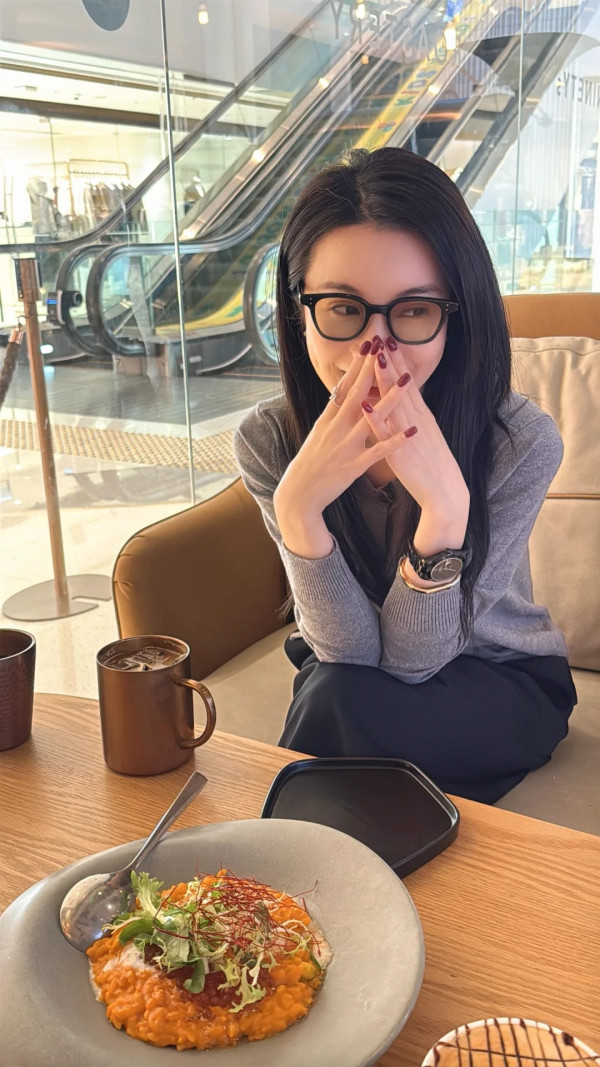 37歲TVB視后突然成內地流量密碼！點擊超過9.4億！搏到盡玩透視誘惑！ 