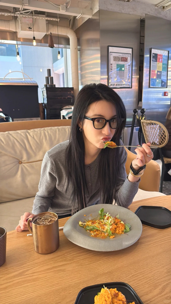 37歲TVB視后突然成內地流量密碼！點擊超過9.4億！搏到盡玩透視誘惑！ 