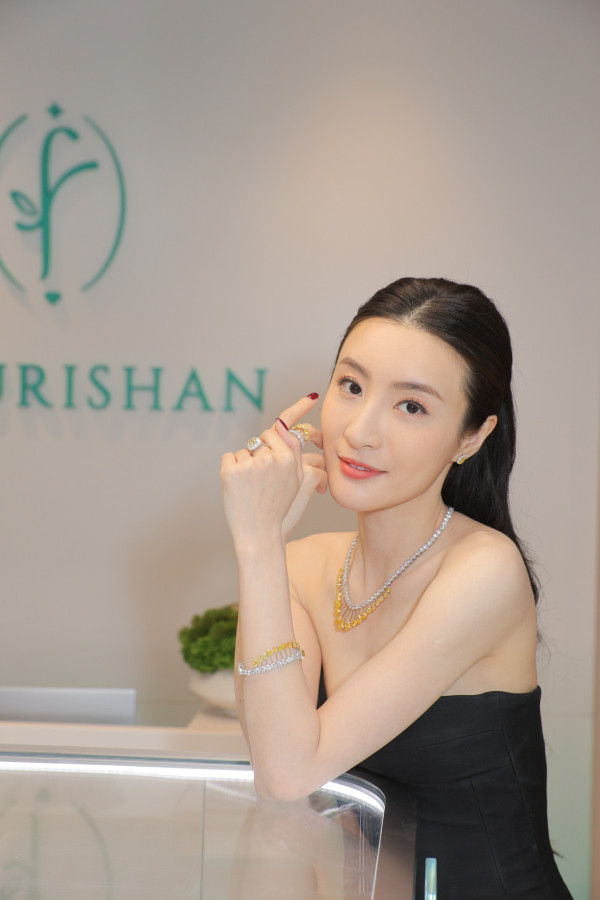 37歲TVB視后突然成內地流量密碼！點擊超過9.4億！搏到盡玩透視誘惑！ 