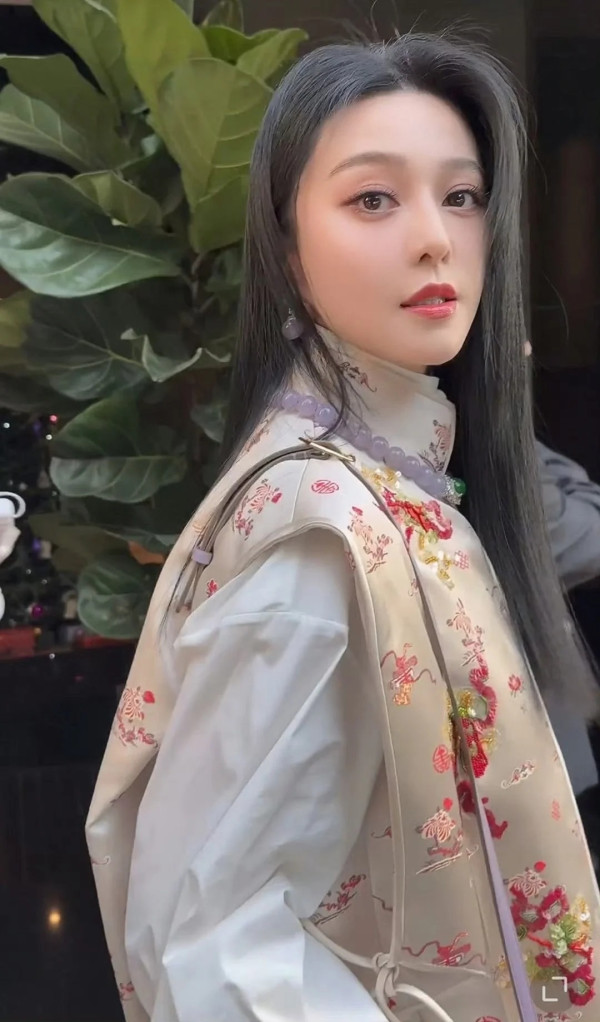 前TVB男星被內地客「投訴」 置身騙案現場不出手相助兼做此1行為？ 