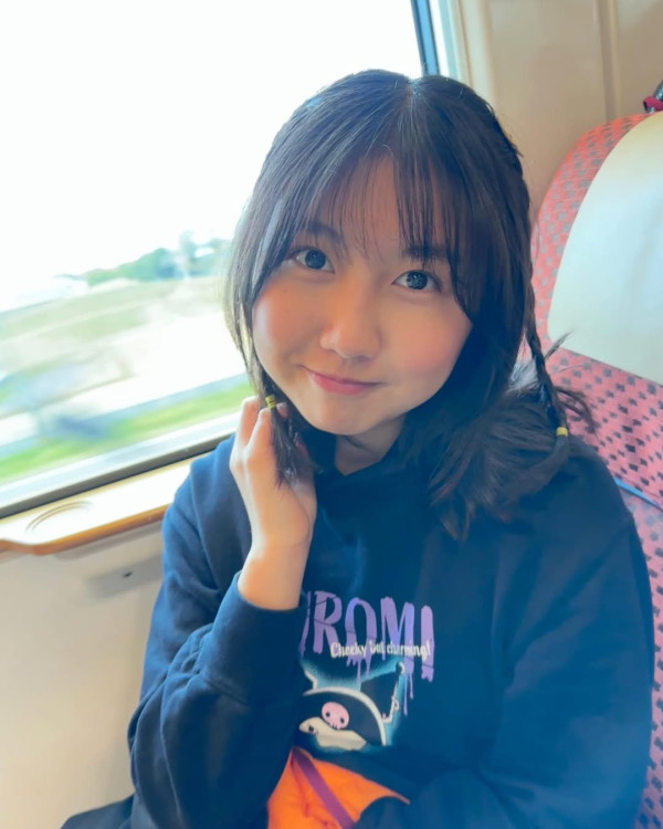 日本天氣女郎超性感反差照瘋傳 更身兼女團成員惹關注