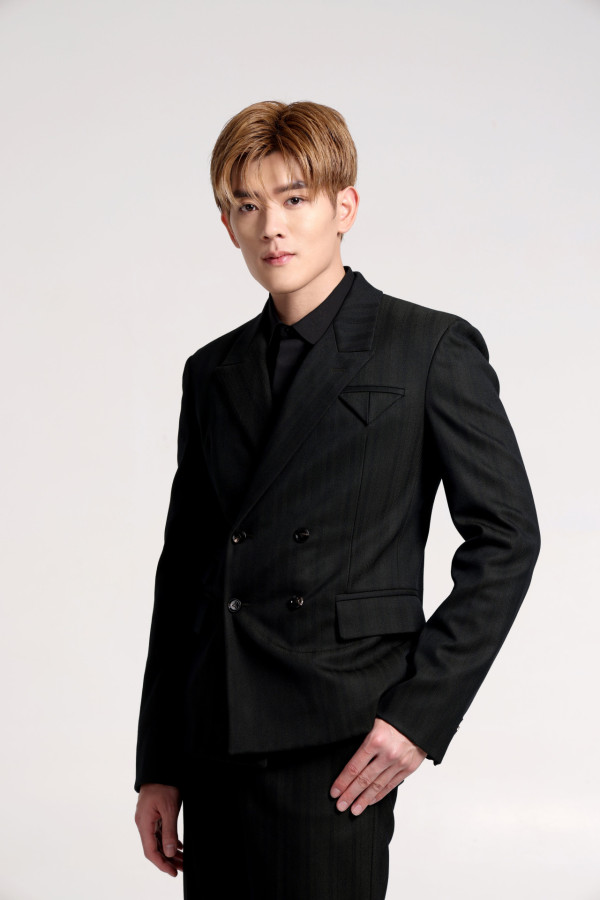 英皇概念店5大聖誕活動 星級旅行團與關智斌坐私人飛機遊福岡！抽小咭贏演唱會門票 