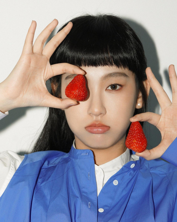 Gigi炎明熹韓國曬海量旅行靚相!多角度素顏自拍獲讚「零死角美女」