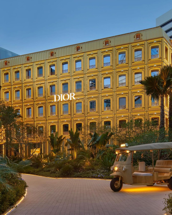 曼谷Dior Gold House｜泰國首間Dior Cafe 金色城堡/熱帶花園/米芝蓮三星主廚料理 