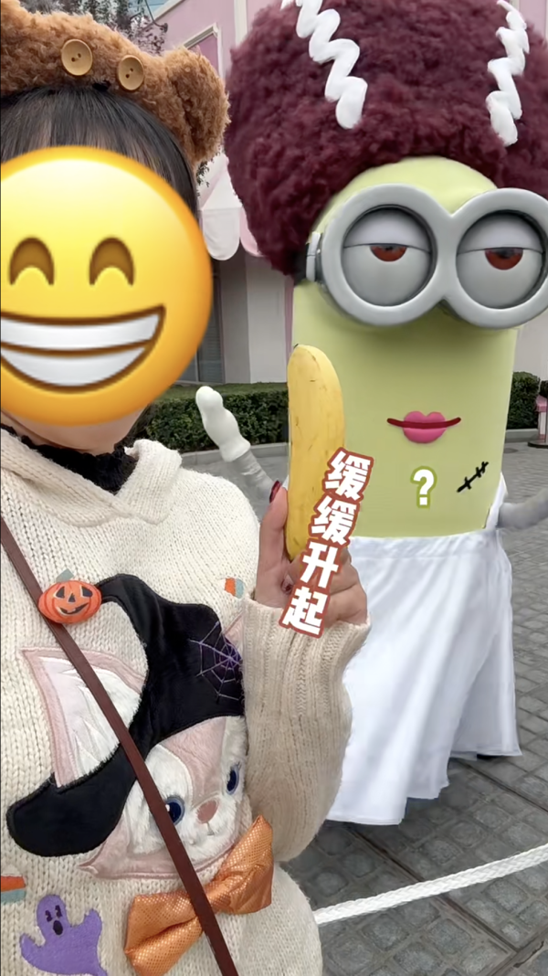 網民解鎖環球影城隱藏玩法!只需帶一物!卡通人物巡遊會衝前互動!