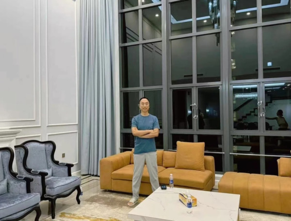 前港姐冠軍孖囡囡美國行年宵 大讚有新年氣氛:以為返咗香港