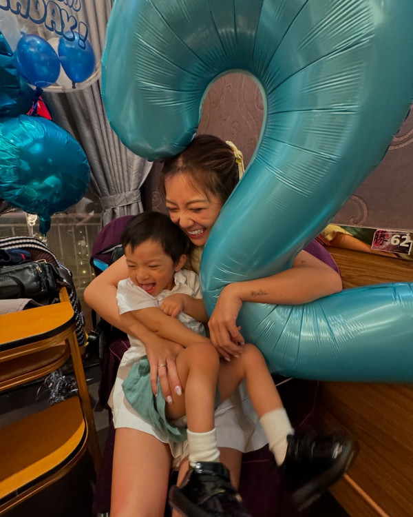 何雁詩美國旅行曬老公視角 滑雪相竟撞樣《愛回家》小花？ 