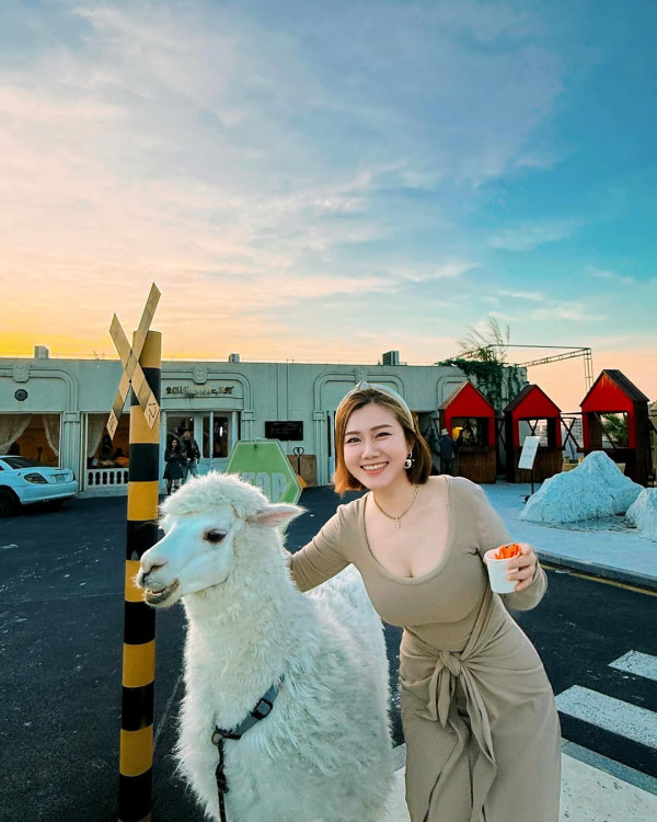 前TVB咪神白雲曬魔鬼身材派福利 轉行做潛水教練 性感照瘋狂挑戰尺度 