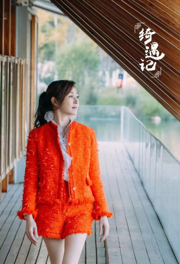 萬綺雯上海遊船河曬凍齡美貌 離巢TVB後北上開民宿做老闆 